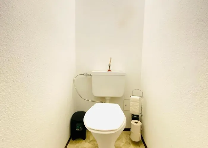Comfy 3br In Prime Location *