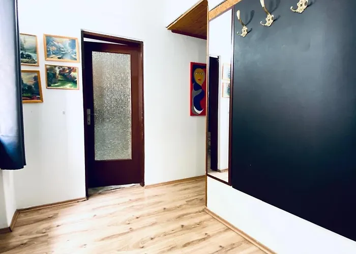 Comfy 3br In Prime Location Wenen